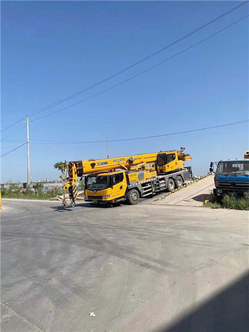 工布江达县吊车作业时，可能会产生哪些额外收费项目？